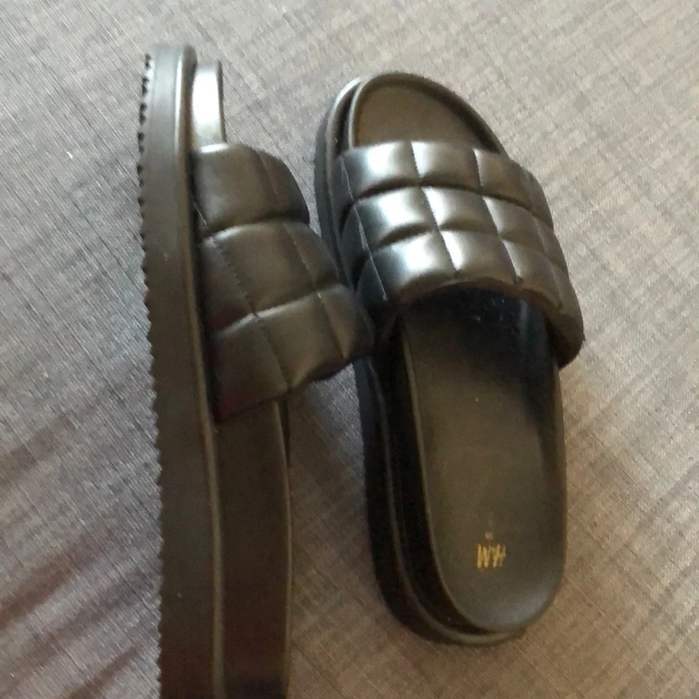 H&M slides - Picture 4 of 4